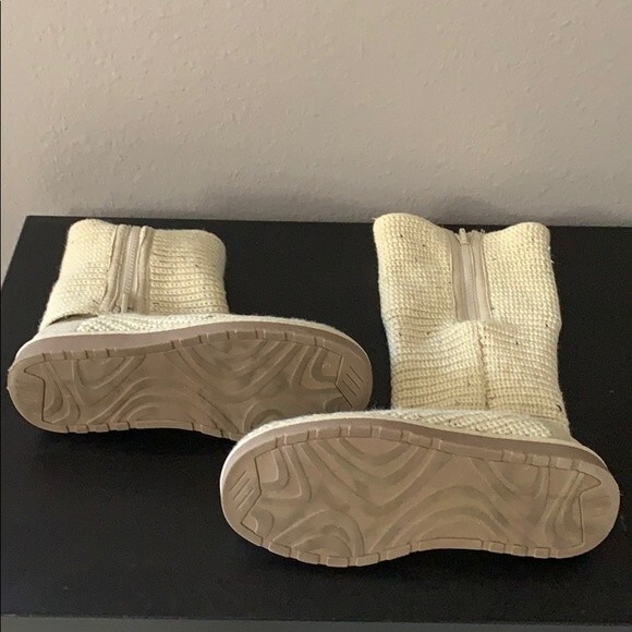 SO boots size 6 - Picture 4 of 6